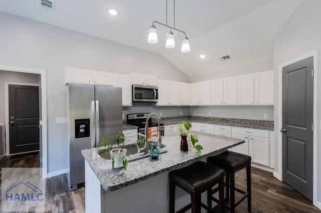 650 Linden Drive, Jesup, GA 31545