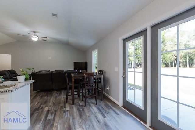 650 Linden Drive, Jesup, GA 31545