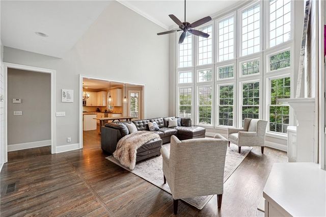 650 Garden Wilde Place, Roswell, GA 30075