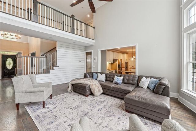650 Garden Wilde Place, Roswell, GA 30075