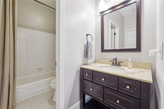 650 Garden Wilde Place, Roswell, GA 30075