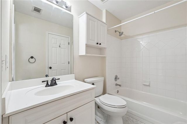 650 Garden Wilde Place, Roswell, GA 30075