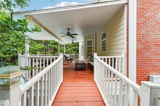 650 Garden Wilde Place, Roswell, GA 30075