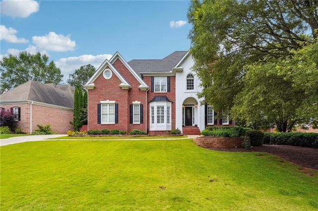 650 Garden Wilde Place, Roswell, GA 30075