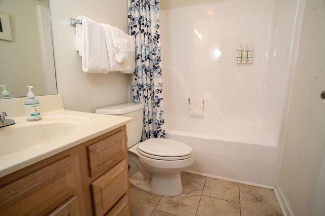 1221 Tidewater Dr Apt 1223, North Myrtle Beach, SC 29582