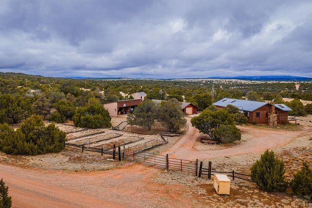 105 Los Vaqueros Cir., Walsenburg, CO 81089