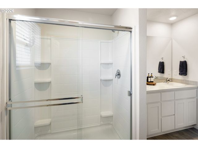 2483 30TH Pl, Springfield, OR 97477