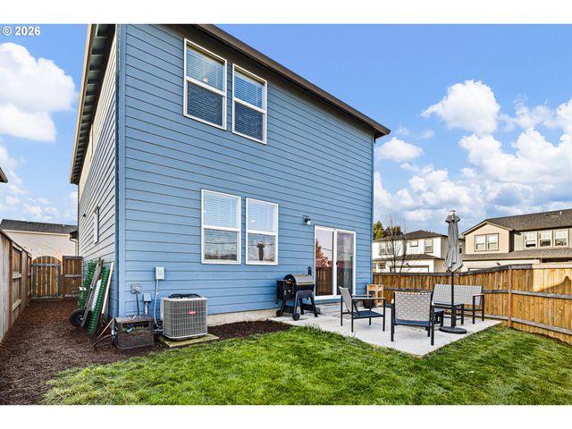 2483 30TH Pl, Springfield, OR 97477