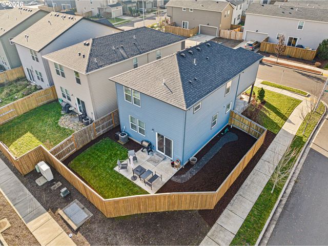 2483 30TH Pl, Springfield, OR 97477