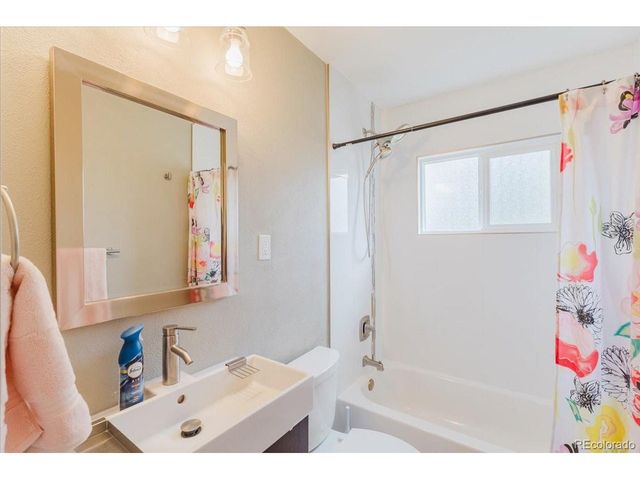 3333 W Tanforan Dr, Englewood, CO 80110