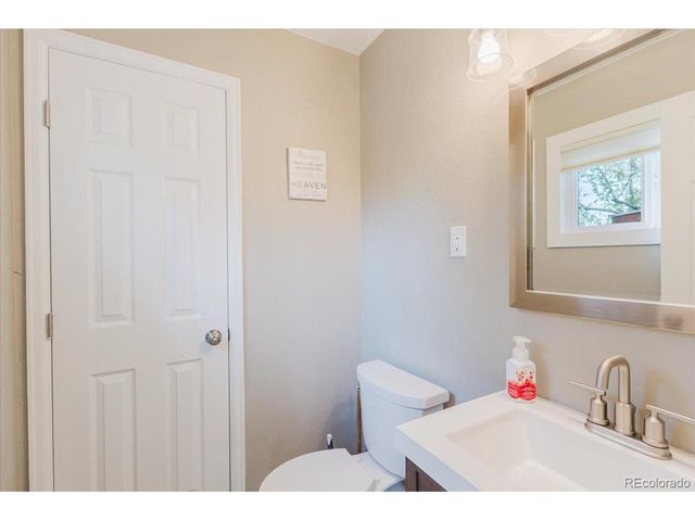 3333 W Tanforan Dr, Englewood, CO 80110