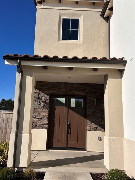 Image 3 of property listing at 5670 Morning Glory Drive, Santa Maria, CA 93455