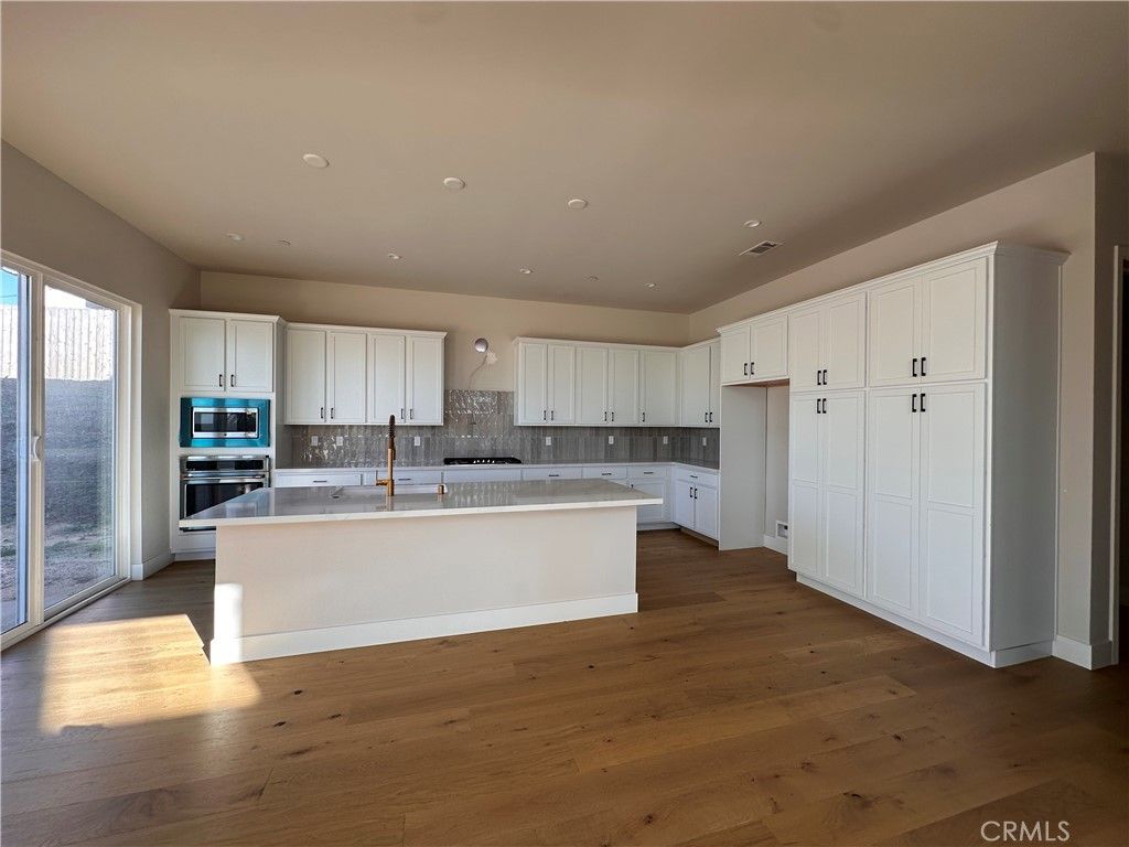 Image 6 of property listing at 5670 Morning Glory Drive, Santa Maria, CA 93455