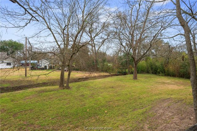 409 North Hutchins, Bryan, TX 77803