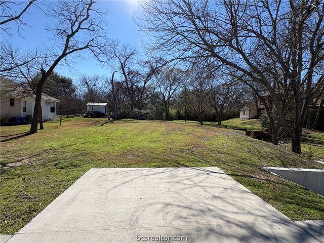 409 North Hutchins, Bryan, TX 77803