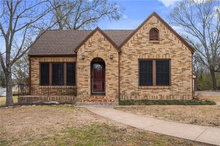 409 North Hutchins, Bryan, TX 77803