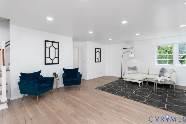 2208 Banbury St, Charlottesville, VA 22901