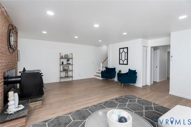 2208 Banbury St, Charlottesville, VA 22901