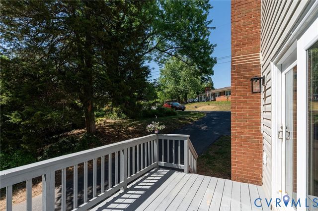 2208 Banbury St, Charlottesville, VA 22901