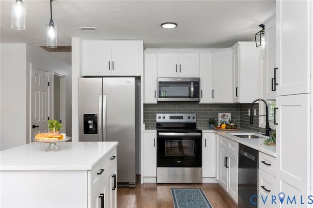 2208 Banbury St, Charlottesville, VA 22901