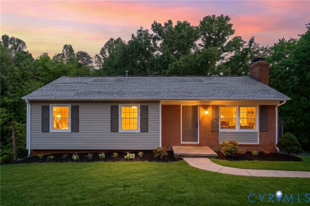 2208 Banbury St, Charlottesville, VA 22901