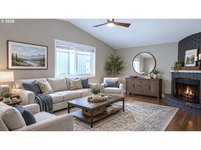 815 VALLEYWOOD Dr, Salem, OR 97306
