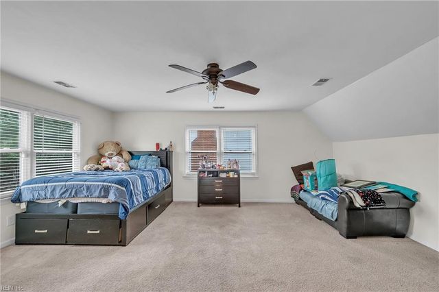 1221 Hartford DR, Virginia Beach, VA 23464