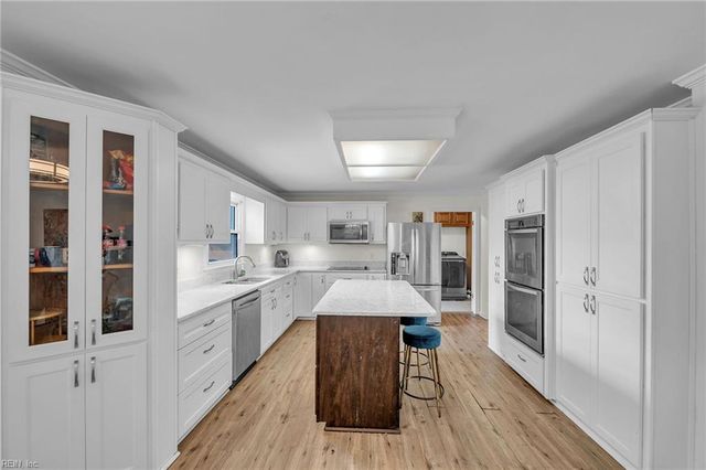 1221 Hartford DR, Virginia Beach, VA 23464