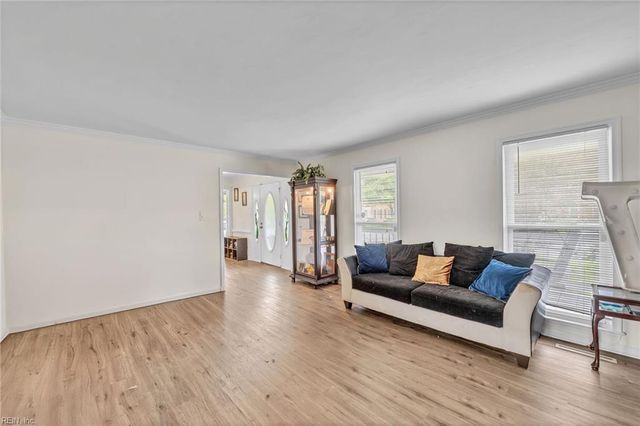 1221 Hartford DR, Virginia Beach, VA 23464