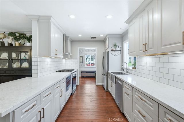 420 Montana Street, Monrovia, CA 91016