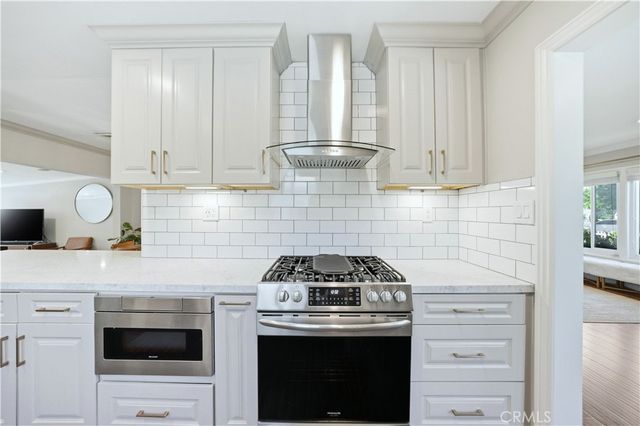 420 Montana Street, Monrovia, CA 91016