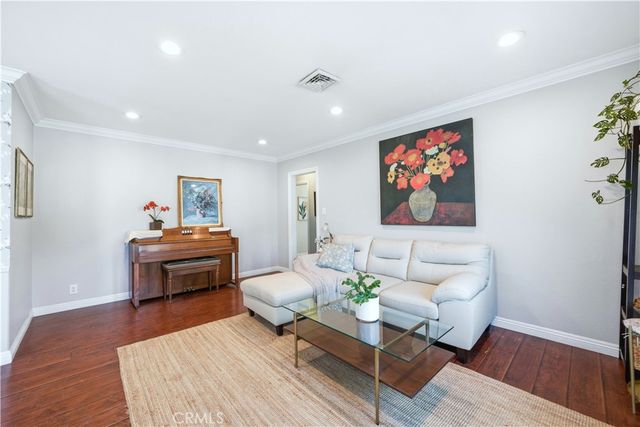 420 Montana Street, Monrovia, CA 91016