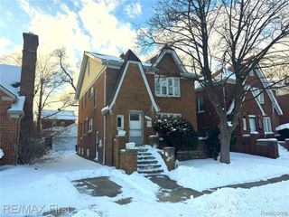 17185 Quincy Street, Detroit, MI 48221