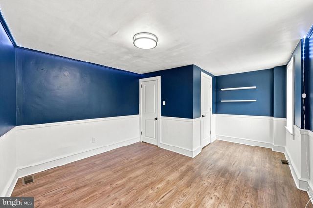 305 CARSON ST, Philadelphia, PA 19128