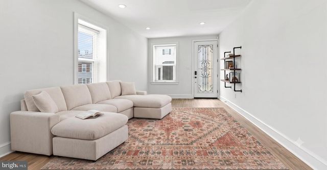 305 CARSON ST, Philadelphia, PA 19128