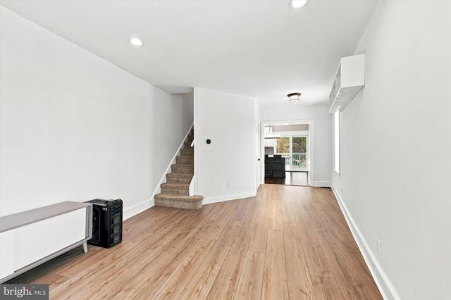 305 CARSON ST, Philadelphia, PA 19128