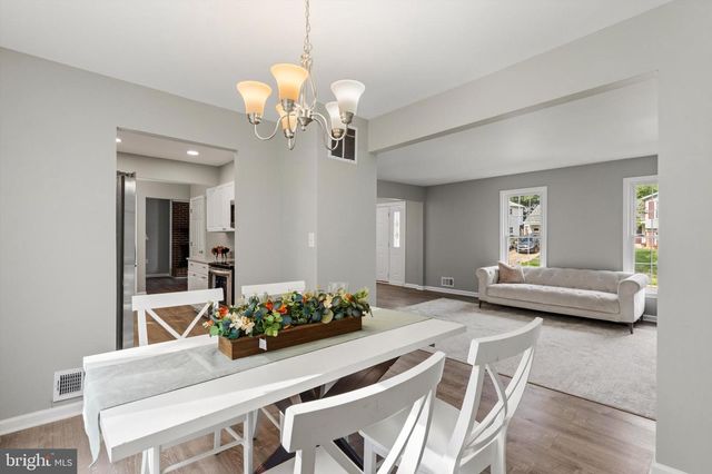 8411 RED WING LN, Lanham, MD 20706