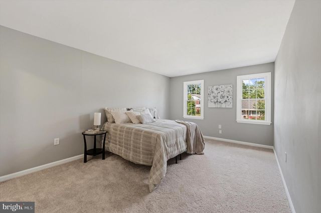 8411 RED WING LN, Lanham, MD 20706