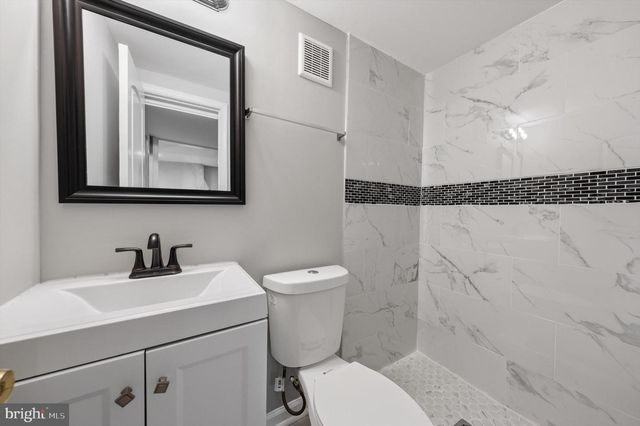 8411 RED WING LN, Lanham, MD 20706