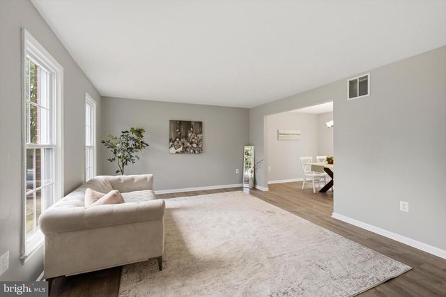 8411 RED WING LN, Lanham, MD 20706