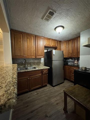 1909 7Th St Street, Lake Charles, LA 70601