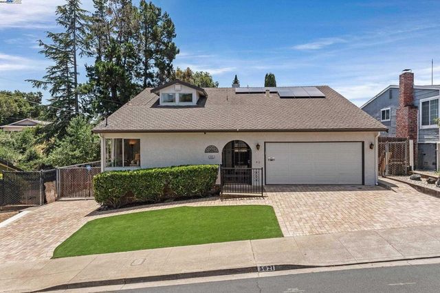 5021 Heyer Ave, Castro Valley, CA 94552