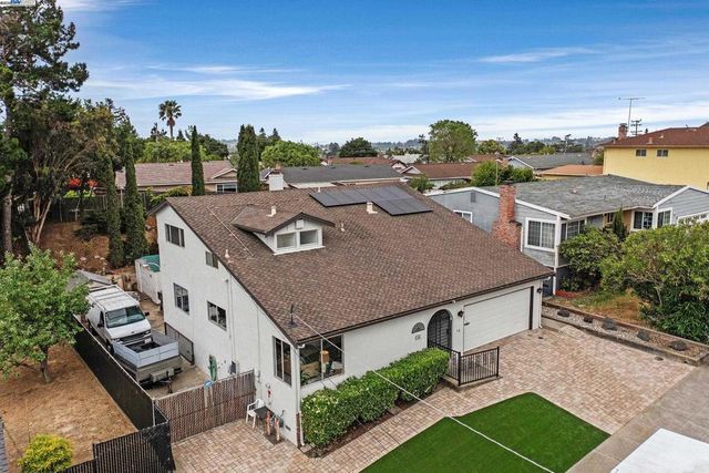 5021 Heyer Ave, Castro Valley, CA 94552
