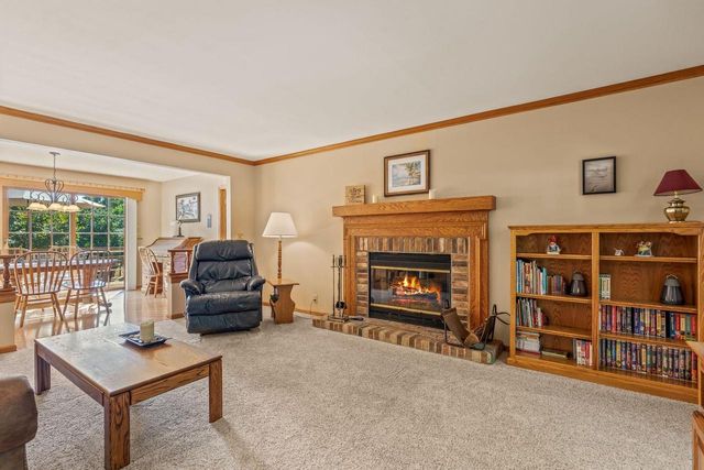 505 Everett DRIVE, Waukesha, WI 53188