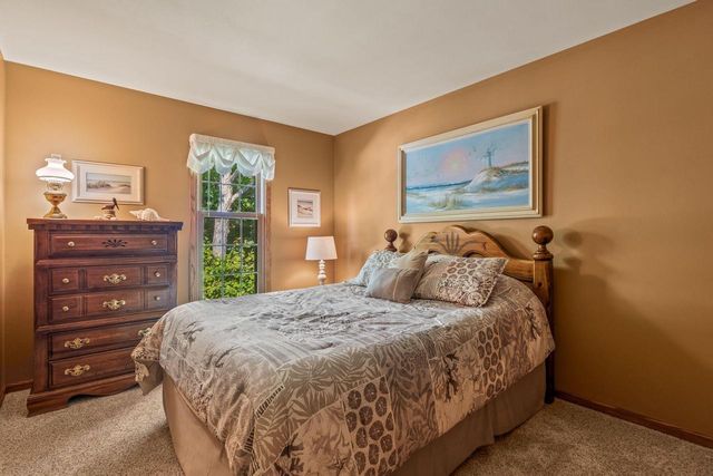 505 Everett DRIVE, Waukesha, WI 53188