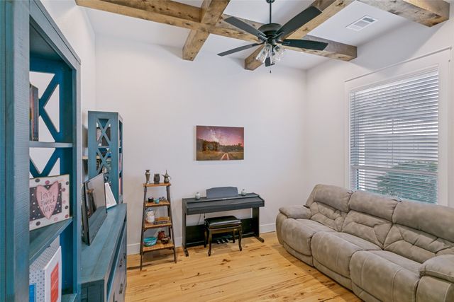 104 Bent Creek Court, Cleburne, TX 76033