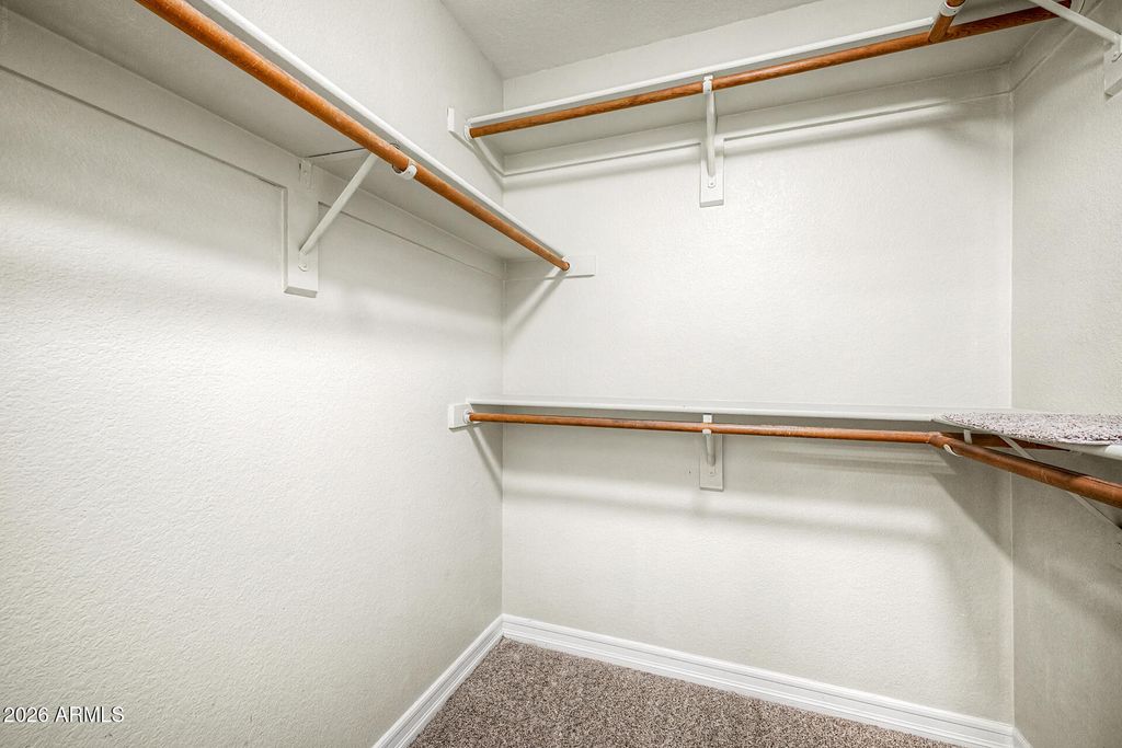 Image 15 of property listing at 4102 E ROCK WREN Road, Phoenix, AZ 85044