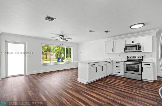 6321 Thomas Street, Hollywood, FL 33024