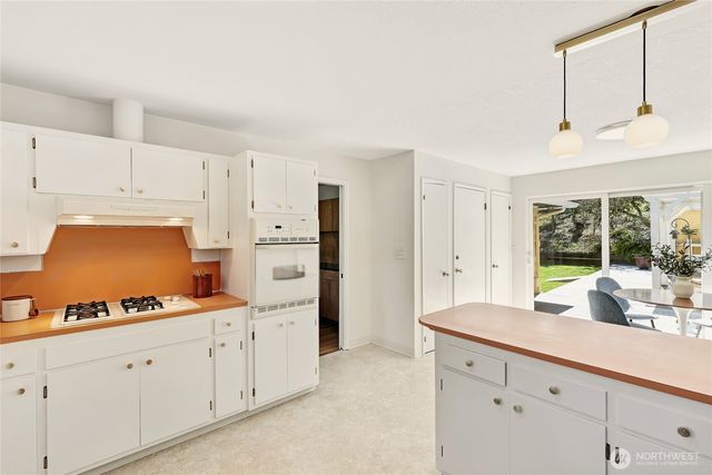 2209 NE 177th Street, Shoreline, WA 98155