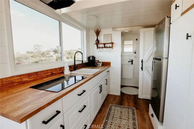 39220 Gray Squirrel Road, Temecula, CA 92592